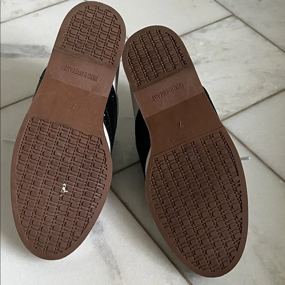 Black & White Saddle Oxford - Picture 8 of 8